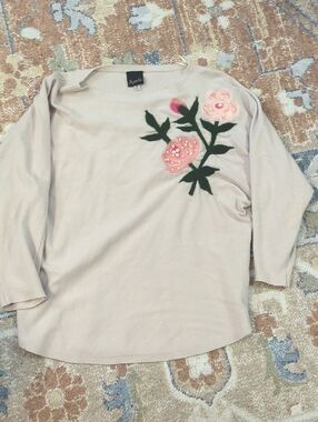 Azeda Cream Sweater with Pink Floral Appliqué